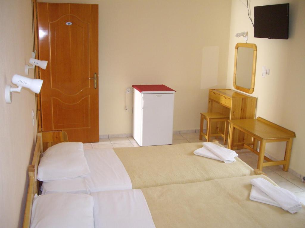 Aivaliotis House Hotel Skiathos Town Exterior photo